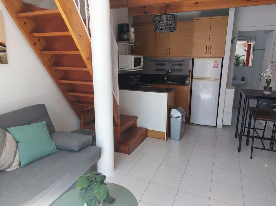 Studio Tipo Loft Con Vista Al Montgo Dénia Exterior foto